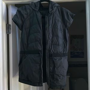 Lululemon black spring fling vest